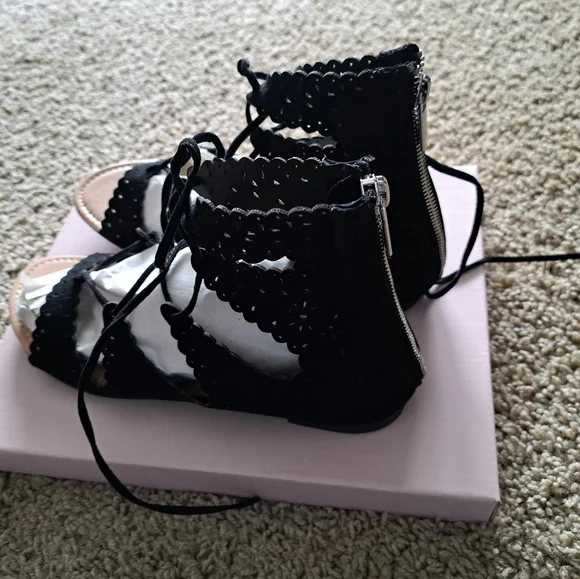 Just Fab Lady's Sandals - Picture 4 of 11